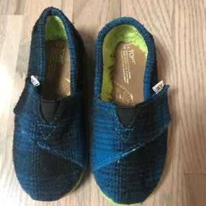 Kids Toms shoes